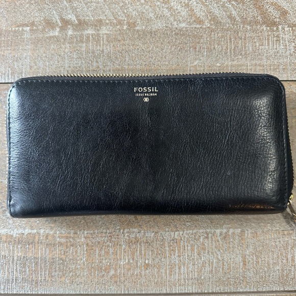 Fossil Womens Black Full Zip Wallet - Picture 1 of 7